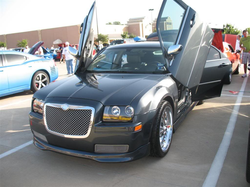 Pictures from the Sachse Car show (Over 100 pictures) LX Forums Forum